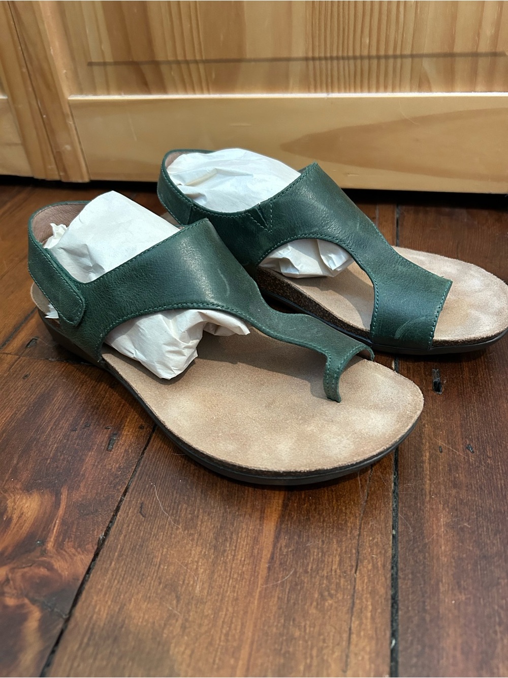 Dansko Dark Green Leather T-Strap Sandals - Picture 3 of 6
